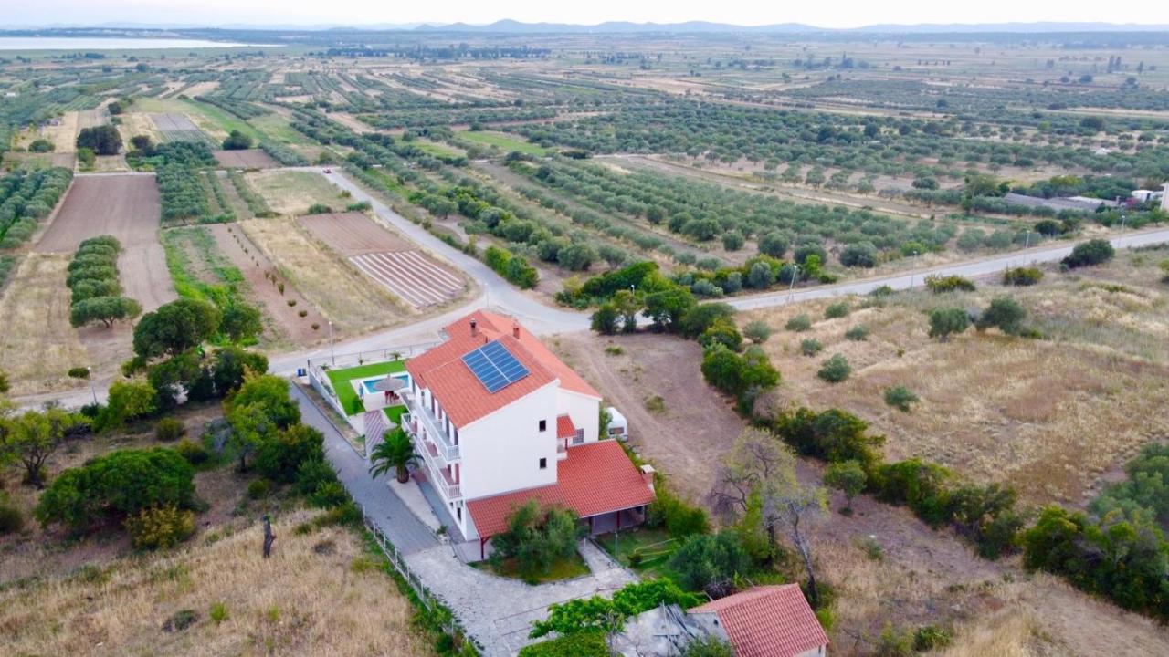 Vrana  Apartmani Viktorija מראה חיצוני תמונה